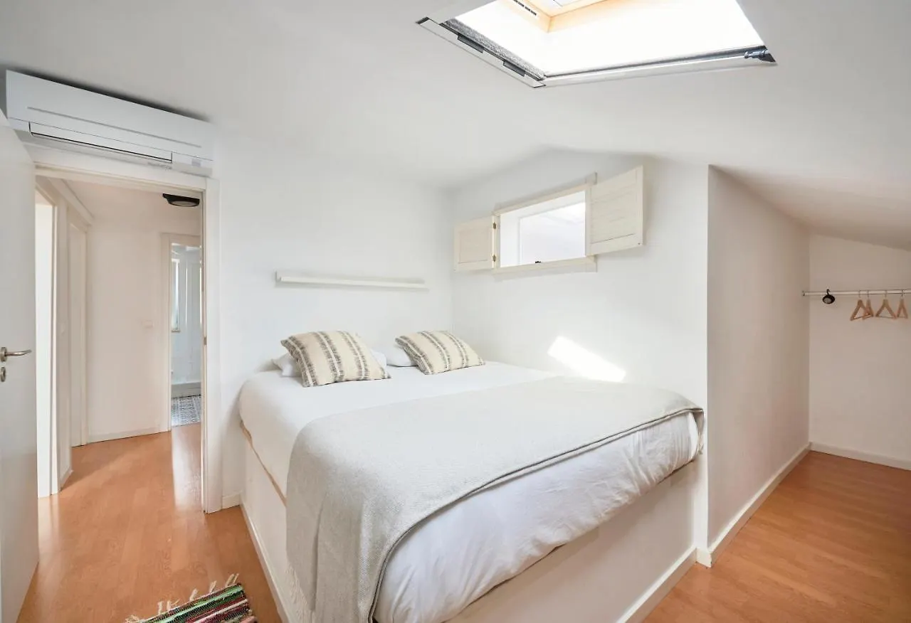 Bright Apt W Balcony, Ac, Parking, By Timecooler Lisboa Portekiz