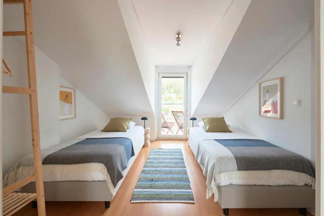 Bright Apt W Balcony, Ac, Parking, By Timecooler Lisboa 0*,  Portekiz